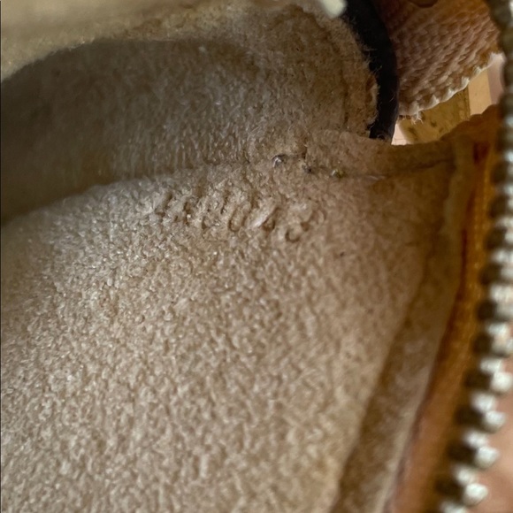 Vintage Louis Vuitton Takashi Murakami Blossom Monogram shoulder bag Pochette - Picture 7 of 15